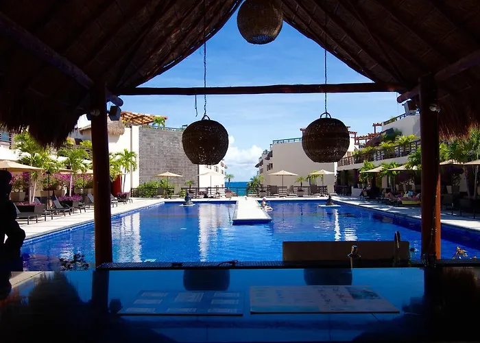 Aldea Thai By Blue Oceanfront 4*