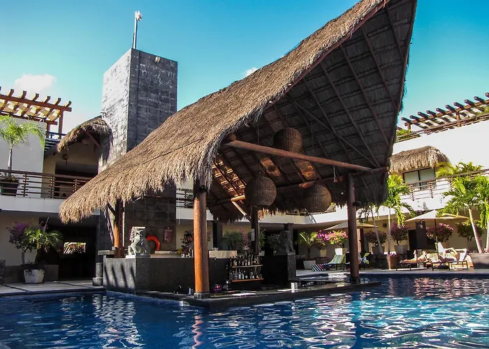 Aldea Thai By Blue Oceanfront Apartahotel 4*