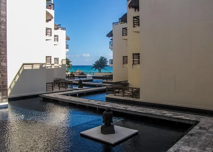 Aldea Thai By Blue Oceanfront Apartahotel