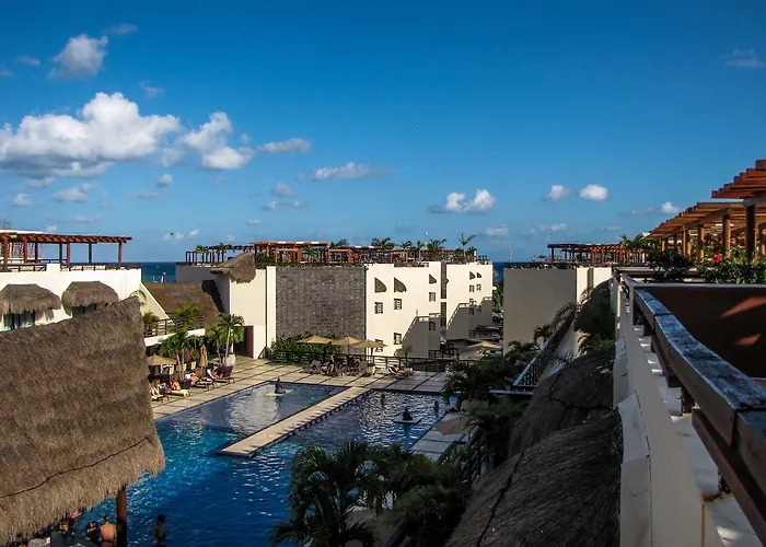 Aldea Thai By Blue Oceanfront Aparthotel Playa del Carmen