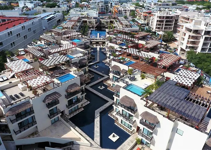 Apartahotel Aldea Thai By Blue Oceanfront
