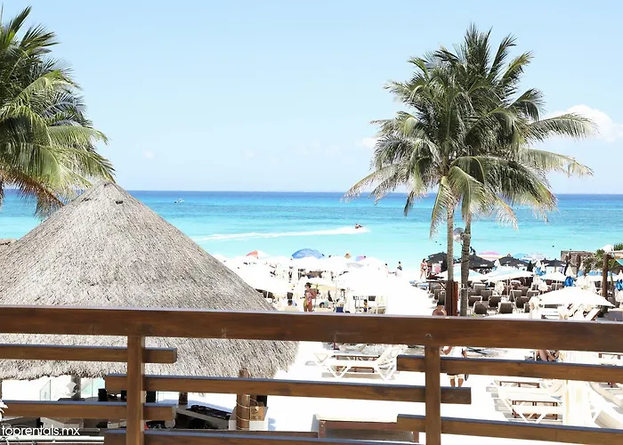 Aldea Thai By Blue Oceanfront Apartahotel