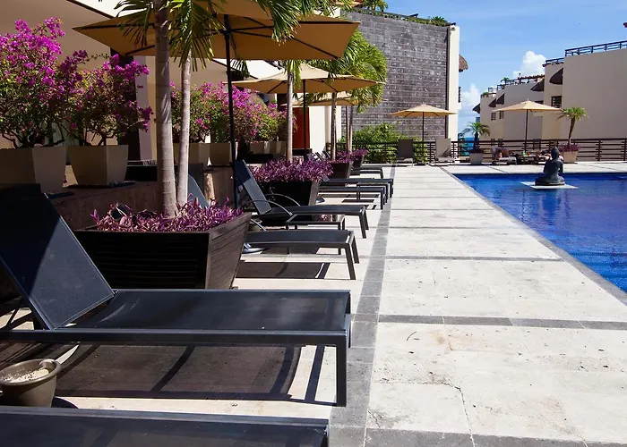 Apartahotel Aldea Thai By Blue Oceanfront 4*