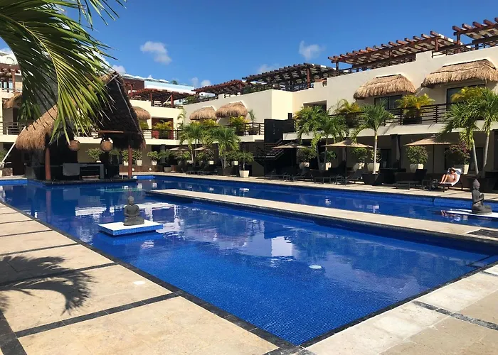 Aldea Thai By Blue Oceanfront Apartahotel 4*